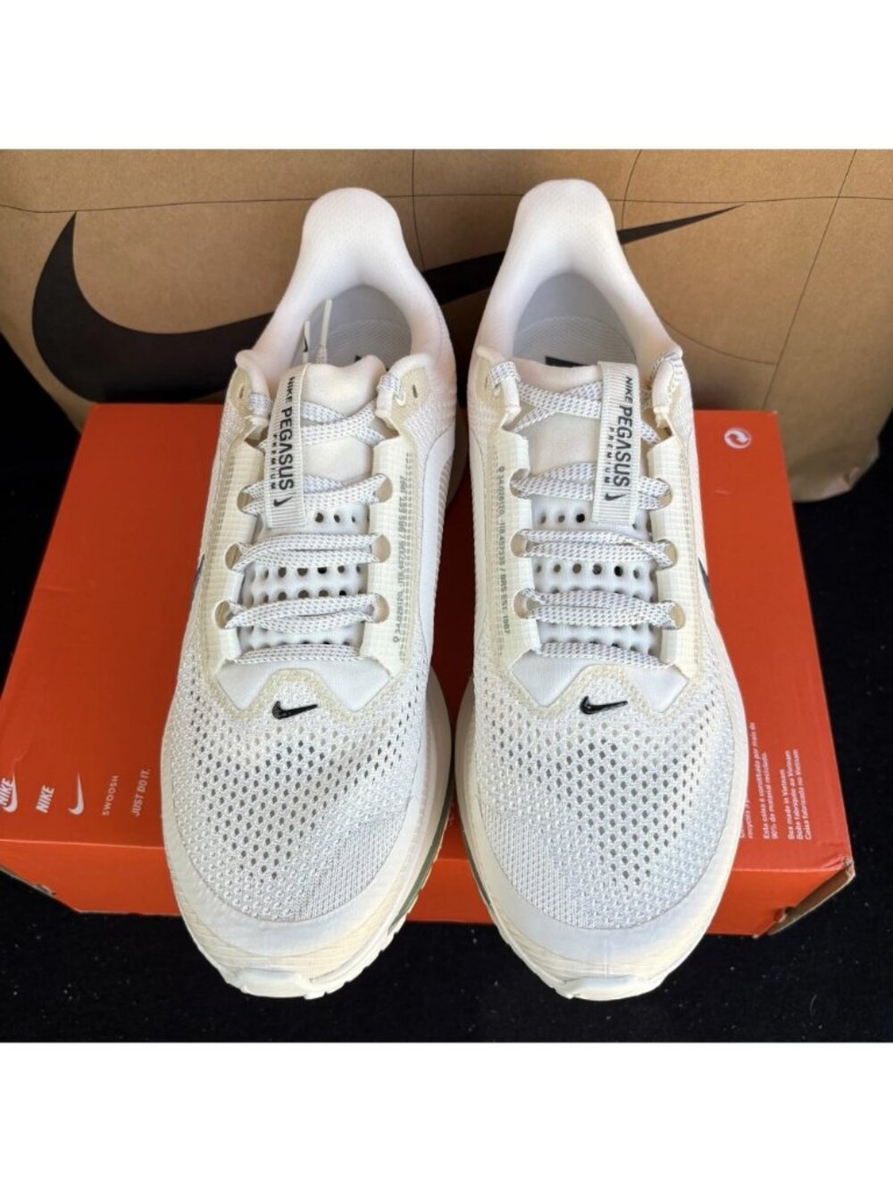 NEW Nike Pegasus Premium Pale Ivory Spruce Running HQ2592-106 Men Size 12 - Picture 5 of 8